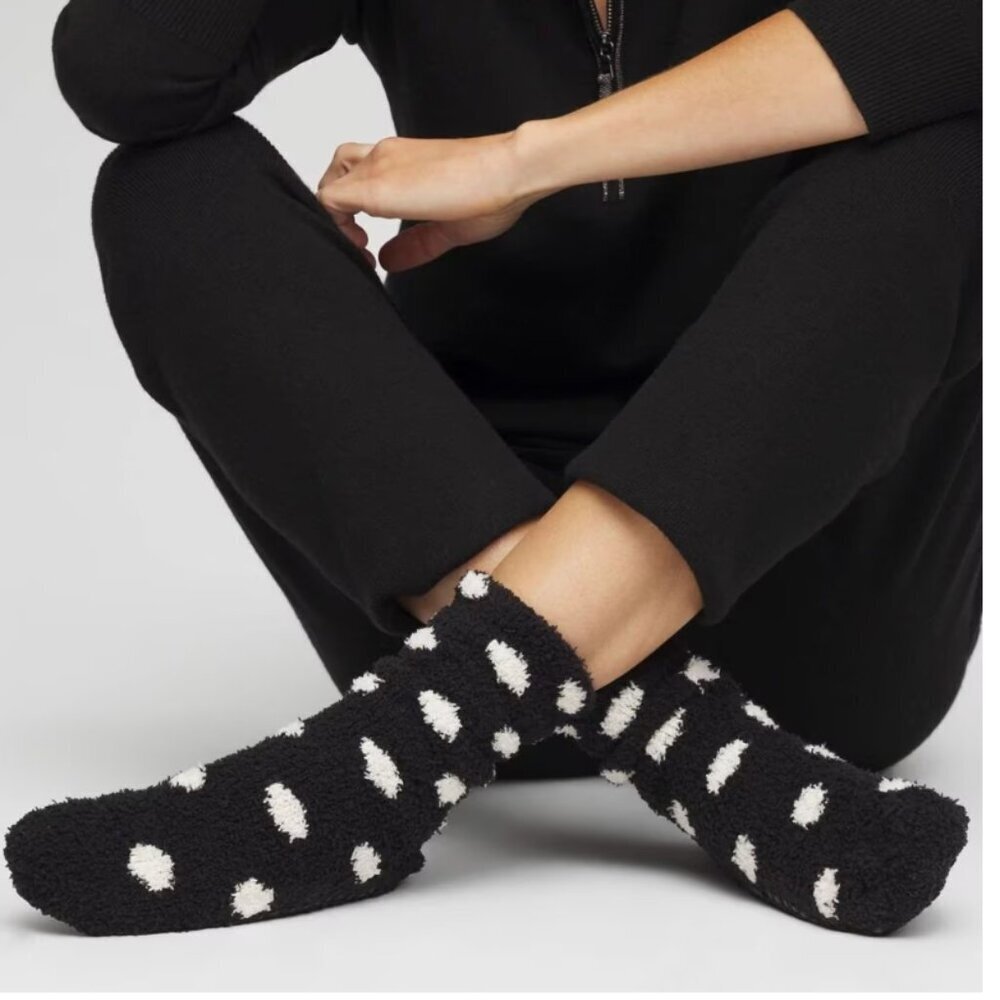Chico’s Polka Dot Cozy Socks – NWT